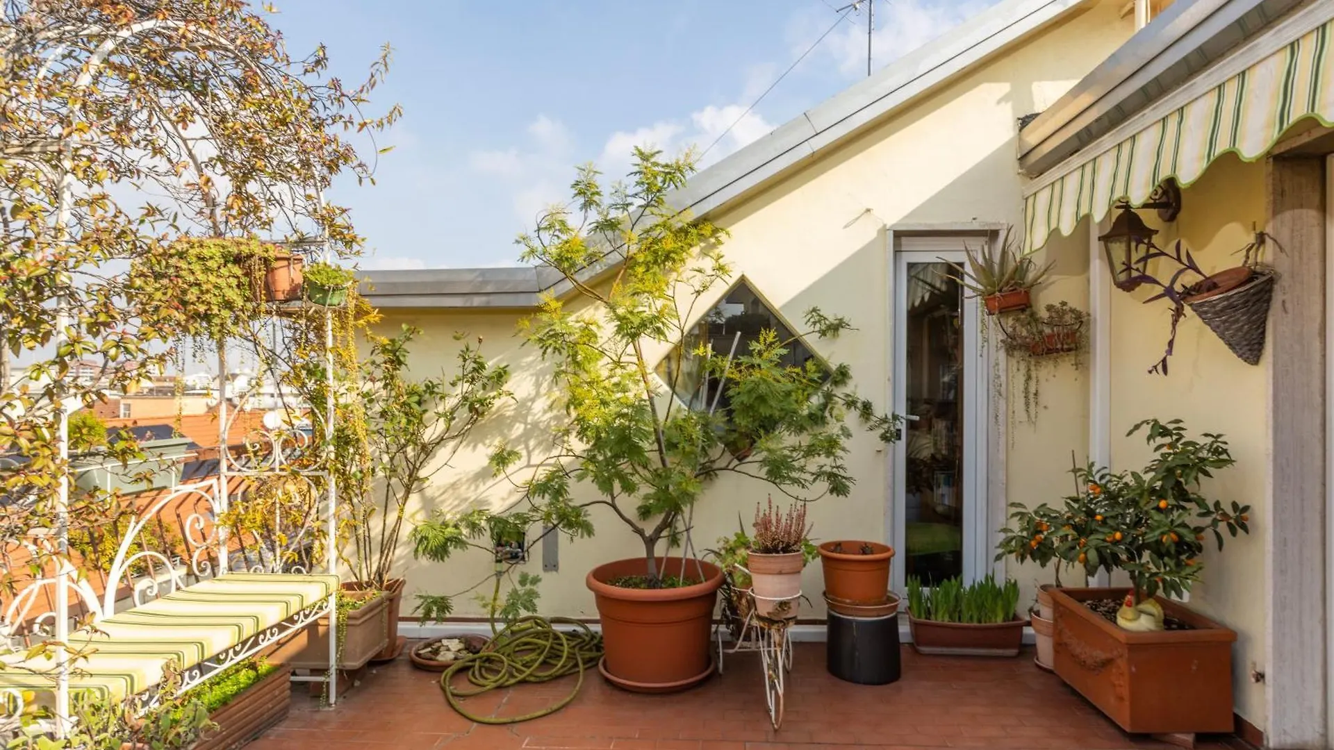 La Milano Design '50S With Botanical Terrace Lägenhet
